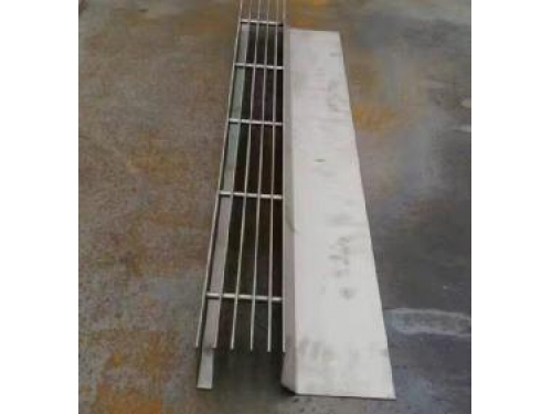 側(cè)五縫隙式蓋板